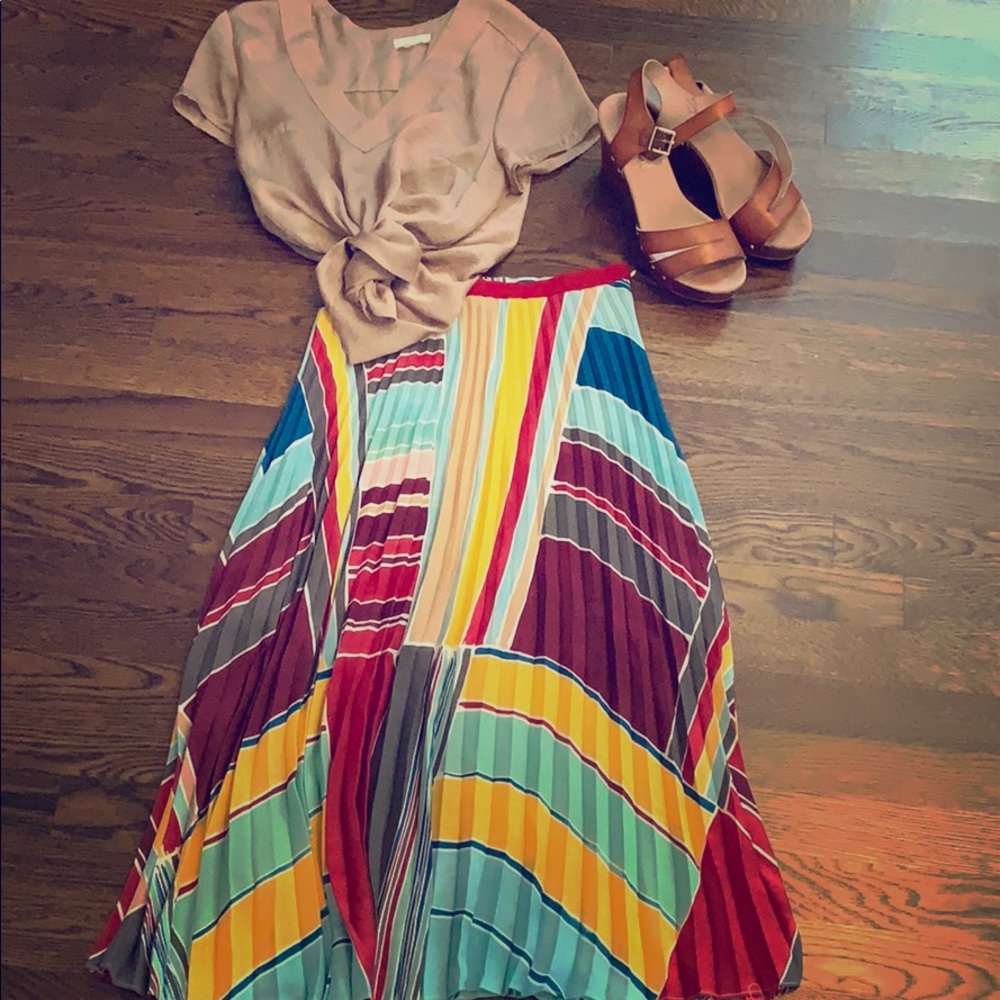 Fun midi skirt!